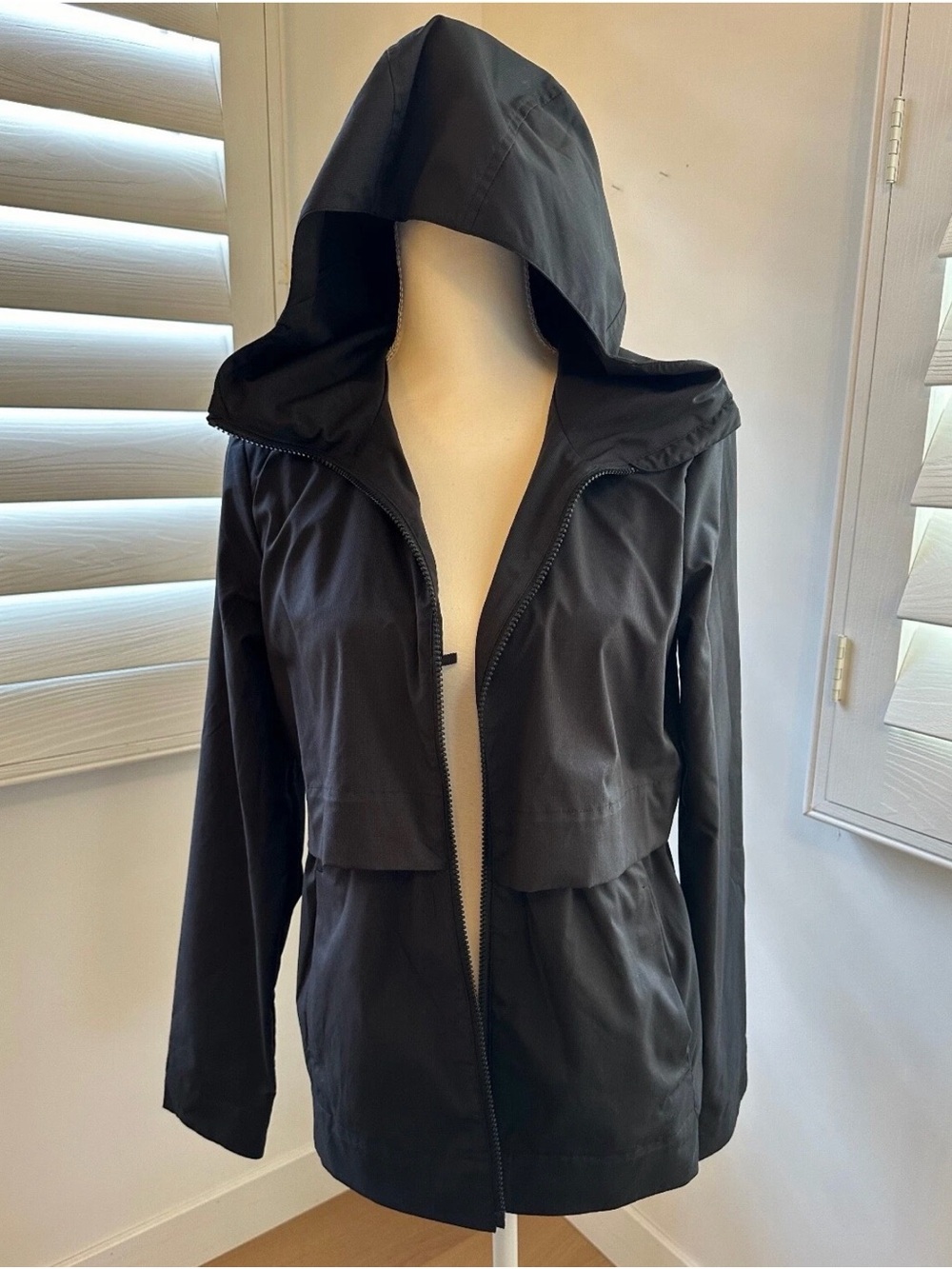 lululemon athletica Women's Black Hooded Utility Jacket